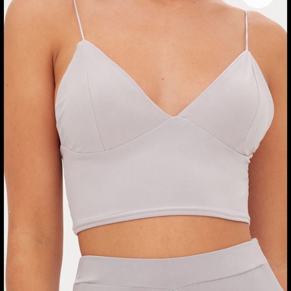 PRETTY LITTLE THING CROP TOP